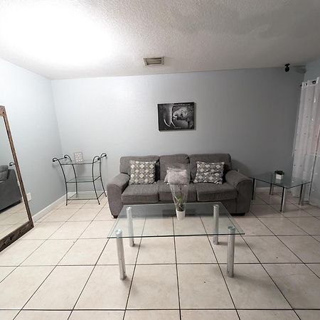 Milusol Vandrarhem Miami Shores Exteriör bild